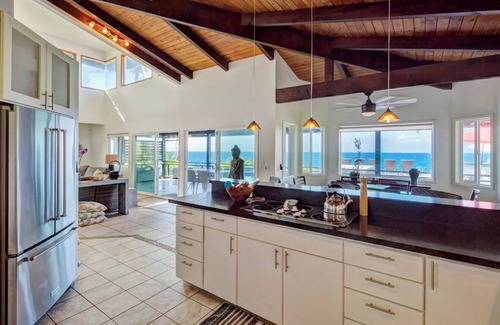 Keaau House | Mika Kai 4 bd w/Pool and Hot Tub - Epic Spot for Whale Watching!