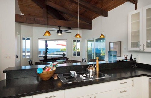 Keaau House | Mika Kai 4 bd w/Pool and Hot Tub - Epic Spot for Whale Watching!