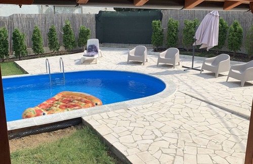 Belgrade House | Mika’s Poolhouse