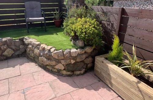 Menai Bridge House | Mikes at Menai - Stylish & Spacious 3 bed house in Menai Bridge.