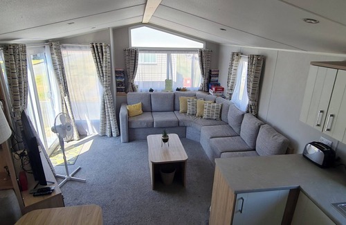 Rhyl Cabin | Mikey 3 bed balcony Rhyl
