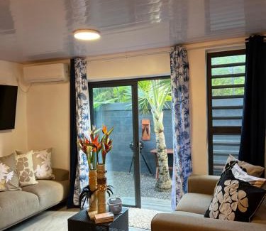 Fare House | Miki Miki House