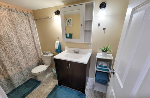 West Woodland House | MIL in Quiet Neighborhood: Close to Area Hospitals