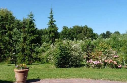 Saint-Quentin-en-Tourmont Bed & Breakfast | Mil Roses en Baie
