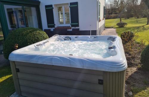 Saint-Quentin-en-Tourmont Bed & Breakfast | Mil Roses en Baie