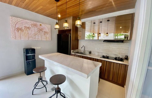 Legian House | Mila's Villa Large 3 bedroom villa in the heart Legian.
