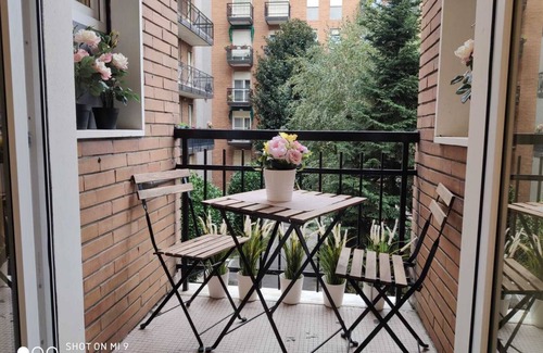 Dergano Apartment | Milan Luxury House Love