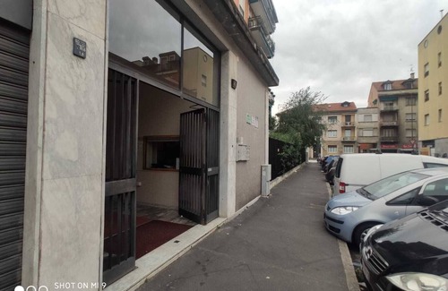 Dergano Apartment | Milan Luxury House Love