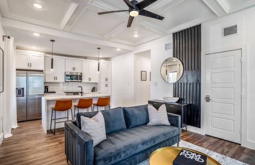 East Downtown Houston House | Milby Entire Home · The O'Four, Entire Luxury Duplex in East Downtown