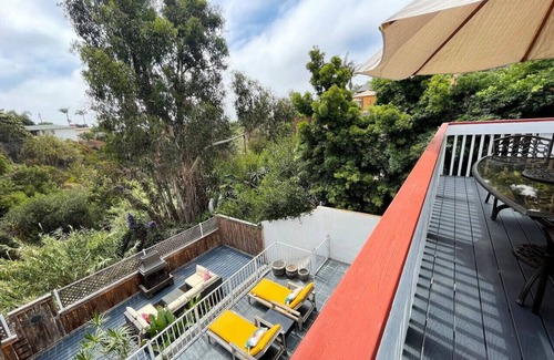 Townsite House | Mile to Beach! Pool Table & Hot tub! Pet Friendly!