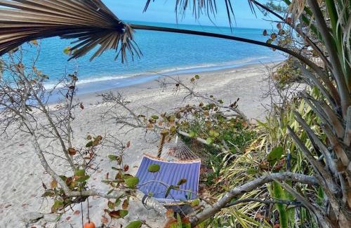 Englewood House | Miles of Beach - 4BR Private Beach Access Cottage