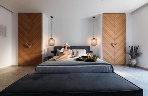 Plaka Hotel | Milestones Naxos