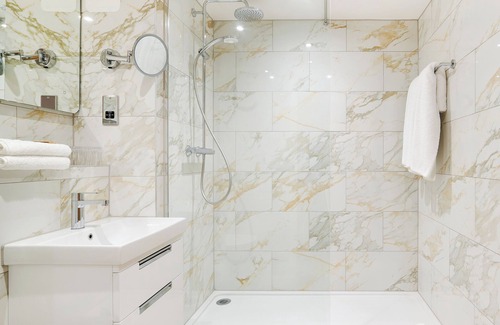 Salisbury Hotel | Milford Hall Salisbury