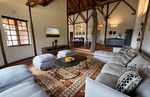 Maruleng Cabin | MILIMA Big 5 Safari Lodge