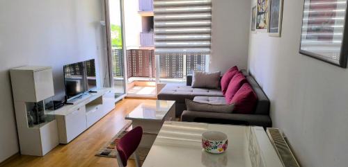 Alipasin Most Apartment | Miljacka Apartment