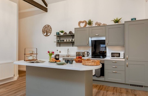 Kenn House | Milking Shed - Orange Elephant
