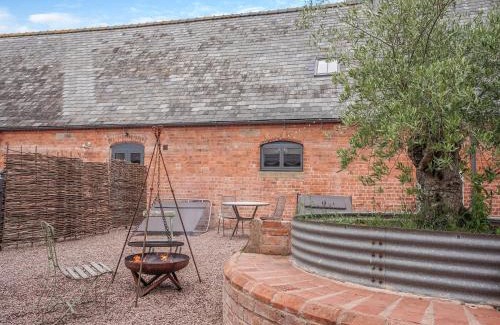 Huntley House | Milkman's Barn