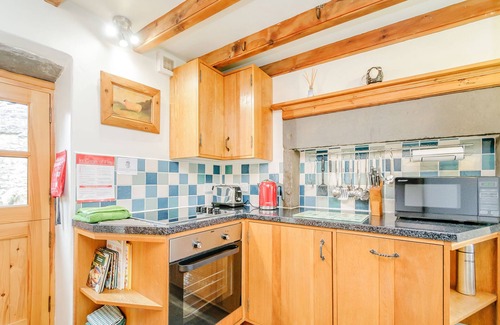 Gayle Cottage | MILL COTTAGE, character holiday cottage, with open fire in Hawes