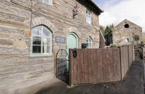 Maentwrog House | Mill Cottage