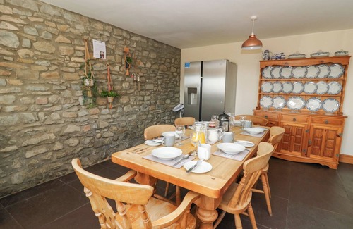 Felinfach Cottage | MILL COTTAGE, pet friendly, character holiday cottage in Aberaeron