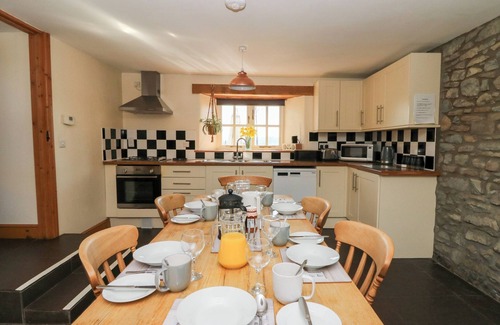 Felinfach Cottage | MILL COTTAGE, pet friendly, character holiday cottage in Aberaeron