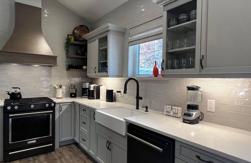 Kingsville Cottage | MILL Creek COTTAGE - Luxury defined 💝