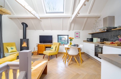 Weybourne Cottage | Mill End is a unique and stylishly renovated two bedroom cottage, just a short walk from the beach a
