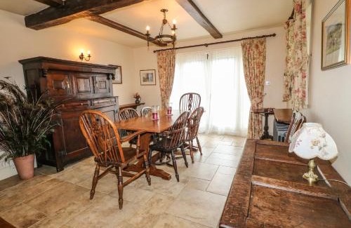 Hundall House | Mill Farm - The Farmhouse