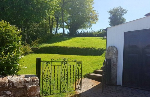 Annan Apartment | Mill House Bothy - Beautiful accomodation in a peaceful location