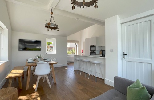 Braithwaite Cottage | Mill House - sleeps 6 guests in 3 bedrooms