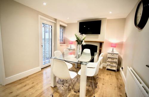 Newmarket House | Mill House Townhouse