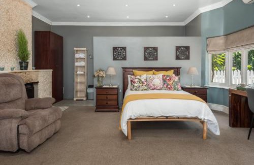 Port Elizabeth Apartment | Mill Park Corner Cottages