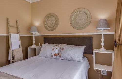 Port Elizabeth Apartment | Mill Park Corner Cottages