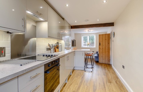 Sheringham House | Mill Pond Cottage - Four Bedroom House, Sleeps 8