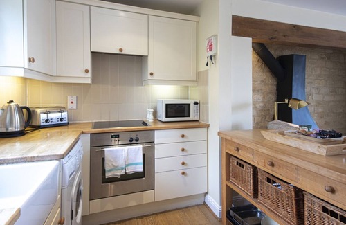 Cirencester House | Mill Village 66, Damsel Cottage (P)