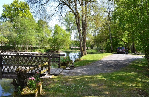 Monts House | Mill with terrace on the water - variety, charm & space.