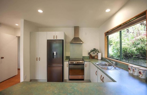 Lake Okareka House | Millar's Hideaway | Super Cute + Great Lake Views