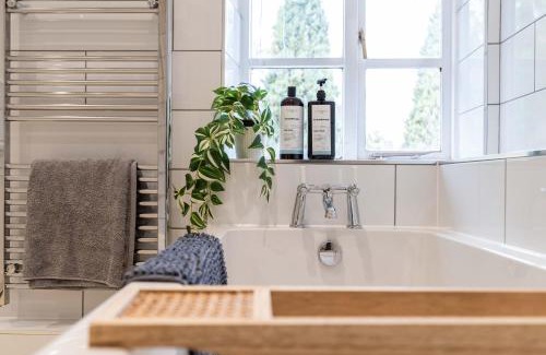 Rugeley House | Millbank Farm Cottage