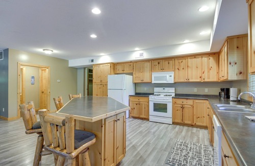 Isle Cabin | Mille Lacs Lake Cabin: Group Friendly!