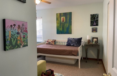 Miller Beach Apartment | Miller Beach & Woodland Nature Retreat: faerie theme decor