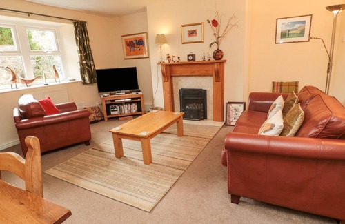 Lesbury Cottage | MILLER'S RETREAT, pet friendly, with a garden in Alnmouth