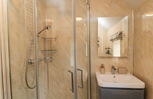 Lesbury Cottage | MILLER'S RETREAT, pet friendly, with a garden in Alnmouth