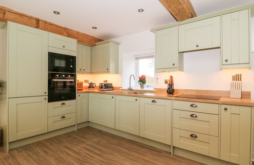 Harrogate Cottage | MILLER'S WHEEL, pet friendly, luxury holiday cottage in Spofforth