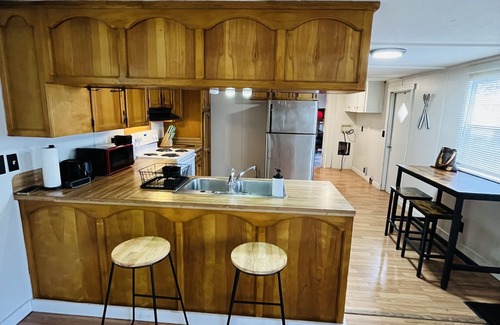 Brookeland House | Millers Landing, 5 minutes from Humphrey boat ramp. Swimming pool/tennis courts