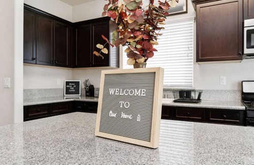 Friant House | Millerton Lake