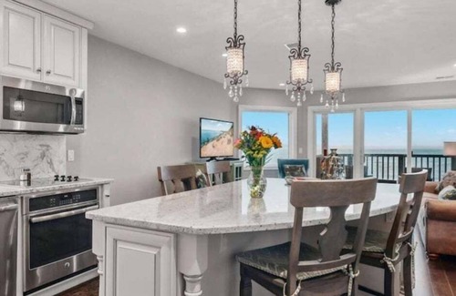 Traverse City Condo | Million Dollar Bayview Condo close to Downtown TC!