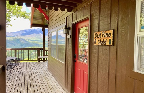 Chalet Village Ski Chalet | Million Dollar Full Mt LeConte/Tram View - Ask About 1 Bedroom Option