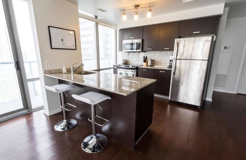 Bay Cloverhill Condo | Million Dollar MASSIVE 2 bedroom 2 bathroom Plus Den Bay St. Condo, FREE Parking