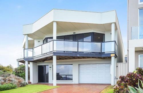 Hayborough House | Million Dollar Sea Views
