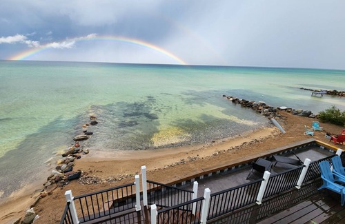 Traverse City House | Million Dollar View Bayshore Beach House